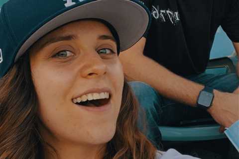 Jinger Duggar reunites with siblings Jana, Jase &amp; James at Dodgers game after brother Josh’s..