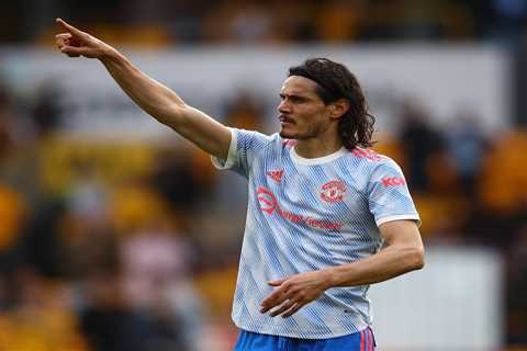 Edinson Cavani to miss Uruguay World Cup qualifiers as Prem clubs in battle over releasing players..