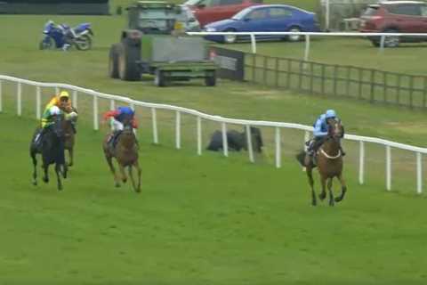 Watch absolutely brutal end to horse race where jockey is robbed of first win at track in four years