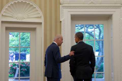 With Afghan Retreat, Biden Bucks Foreign Policy Elite