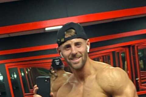 Married at First Sight’s Adam Aveling looks unrecognisable as he shows off his ripped bodybuilding..