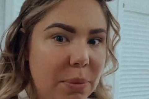 Teen Mom Kailyn Lowry shuts down fans asking her for advice since she has ‘four kids by three dads’ ..