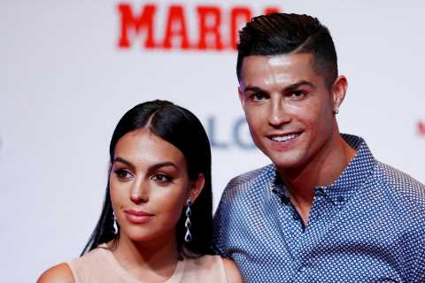 How many children does Cristiano Ronaldo have, what are each of their names and who are their..