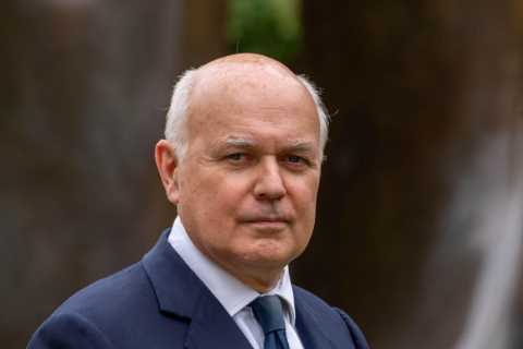 Britain will ‘go down the plughole’ without major push to get staff back in offices, says Iain..