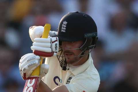 Burns and Hameed give England perfect start in biggest-ever run chase as India set hosts 368 with..