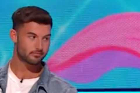 Love Island fans cringe as Liam makes awkward apology to Lillie in front of Millie on reunion show