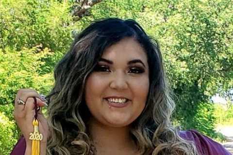 Unvaccinated healthy Texas student, 19, dies of Covid and her mom tells of regret that she didn’t..