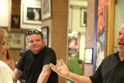Does Rick Harrison still own the pawn shop?