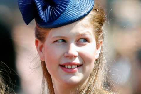 Queen’s ‘favourite grandkid is Louise – not Will or Harry’ – as she offers fresh blood to..