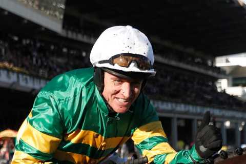 Legendary jockey Barry Geraghty comes out of retirement to race against old rival Richard Johnson..