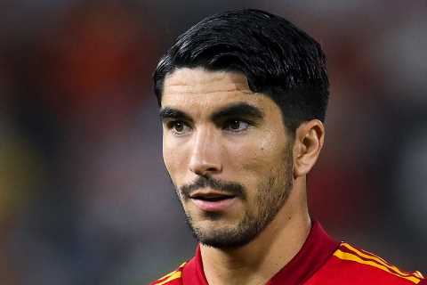 Liverpool lining up transfer swoop for Arsenal target Carlos Soler from Valencia as Gini Wijnaldum..