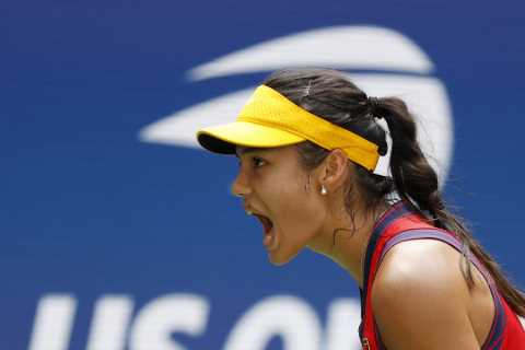 Emma Raducanu steamrolls into historic US Open semi-final with dominant straight-sets win over..