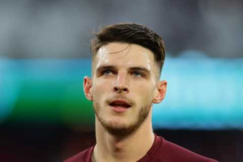 Man Utd ‘to have clear run at Declan Rice transfer with Chelsea considering other options to West..