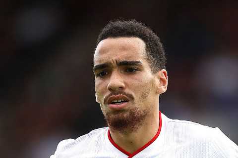 West Brom snap-up Kean Bryan on free transfer as former Sheffield United defender signs two-year..