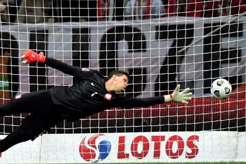 Spurs fans tear into Poland keeper and ex-Arsenal star Wojciech Szczęsny after Harry Kane goal..