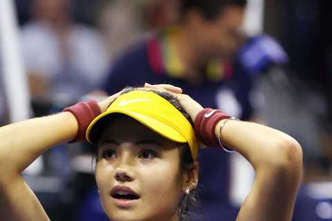 Emma Raducanu becomes first British woman into Grand Slam final since 1977 with stunning Sakkari..