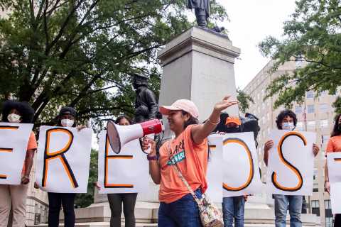 Senate Aides Try to Sway Rules Enforcer Over Including Immigration Overhaul in Budget Plan