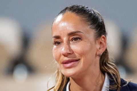 Umpire Marijana Veljovic steals show at US Open as fans hail stunning official for final between..