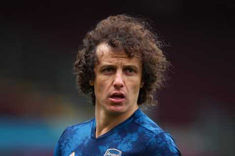 David Luiz signs for Flamengo on a free transfer after ex-Chelsea centre-back’s Arsenal contract..