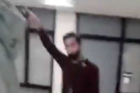 Teacher resigns after shock video ‘shows him calling student who wore mask wrong a “piece of sh*t”‘