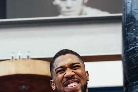 Anthony Joshua studying Mike Tyson and Manny Pacquiao’s ‘old-school training’ ahead of Oleksandr..