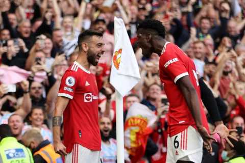 Man Utd ‘in talks with Bruno Fernandes over bumper new contract and see his and Paul Pogba’s..