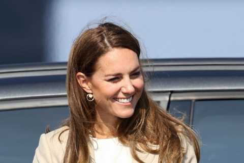 Kate Middleton beams as she meets Afghanistan evacuation teams in return to Royal duties after..