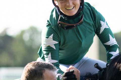 Amazing result for women jockeys as SIX including Hollie Doyle and Saffie Osborne all ride winners..