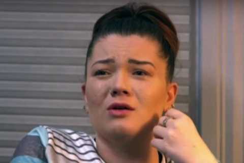 Teen Mom Amber Portwood breaks down in tears over strained relationship with daughter Leah, 12,..