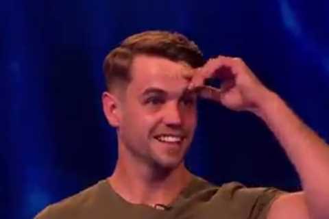 Tipping Point fans swoon over ‘fit’ contestant – but quickly turn on him for humiliating alphabet..