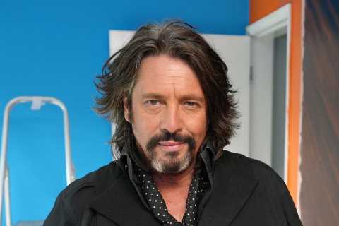 Changing Rooms cast: Who features alongside Laurence Llewelyn-Bowen?