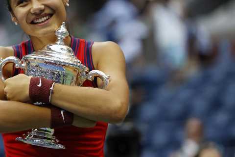 Emma Raducanu says ‘I still can’t get a court!’ as kids turn to tennis after her win