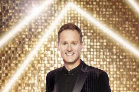 Strictly fans convinced Dan Walker has ‘given away’ his pro partner with pic of her shoes on..