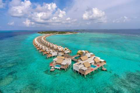Sun-starved Brits safe in booking Xmas holidays as travel changes baked in until New Year ‘at very..