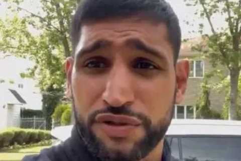 Amir Khan removed from flight by cops over complaint about Covid face mask as boxer protests his..