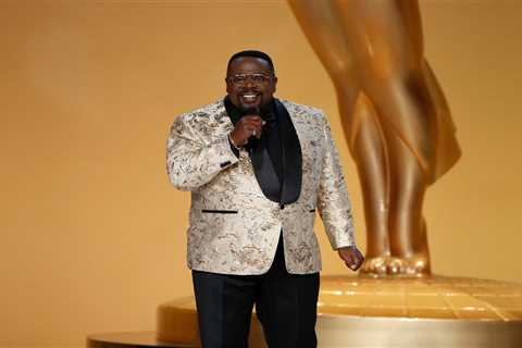 Emmys 2021 viewers slam host Cedric the Entertainer for ‘bad’ jokes &amp; claim award show is..