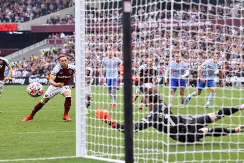 Man Utd keeper David De Gea FINALLY saves a penalty after failing to stop the last 40 spot kicks..