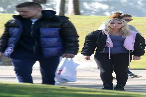 Coronation Street’s Kelly Neelan FREED from prison before being saved from thug attack by..