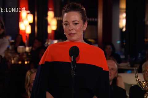 Olivia Colman breaks down in tears at Emmys 2021 as she reveals her dad died during Covid pandemic..