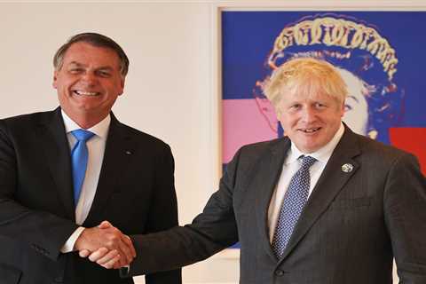 Boris Johnson brands Covid a ‘bummer’ during meeting with anti-vax Brazilian President Jair..