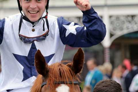 How a drunk car crash transformed Ray Dawson’s life from drug addict to top jockey who’s won more..