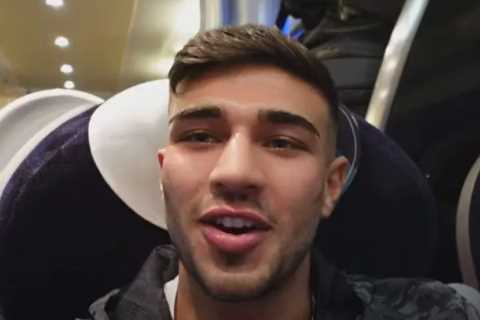 Tommy Fury gives fans a rare look at older brother Roman as he prepares for Cleveland fight