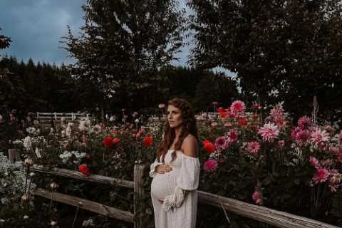 Little People’s pregnant star Audrey Roloff’s husband Jeremy teases what gender their third child..