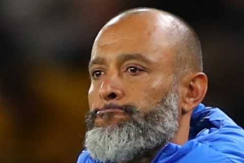Harry Redknapp tells Nuno that Spurs is a dream job but he must get it right starting with rivals..