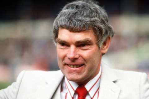 Len Ashurst dead at 82: Sunderland lead tributes as Black Cats legend ‘Lennie the Lion’ passes away