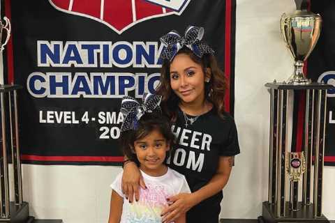 Jersey Shore fans say Nicole ‘Snooki’ Polozzi’s daughter Giovanna, 7, looks like her ‘mini-me’ in..