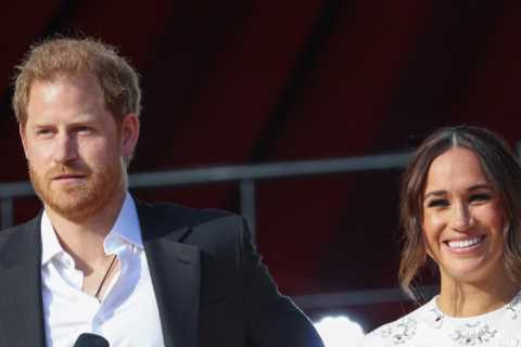Eco-warriors Meghan Markle and Prince Harry fly back to California on private jet after whirlwind..