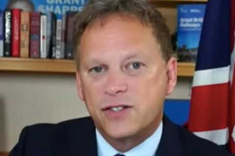 Grant Shapps tells Premier League stars to get vaccinated after it emerges two thirds haven’t had..