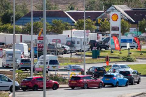 Petrol chaos could see people DIE if police, NHS &amp; emergency workers don’t get priority access..