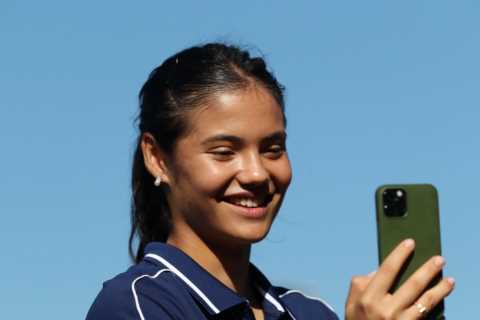 Roger Federer claims there is too much stress on young stars like ‘amazing’ Emma Raducanu in social ..